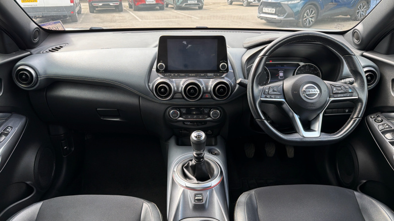 Nissan Juke 1.0 DiG-T 114 Tekna 5dr Petrol Hatchback